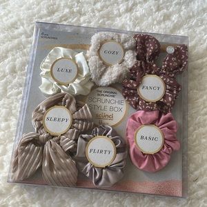 5 FOR $25! 💕 Scünci Scrunchie Style Box Gift Set of 6 Scrunchies